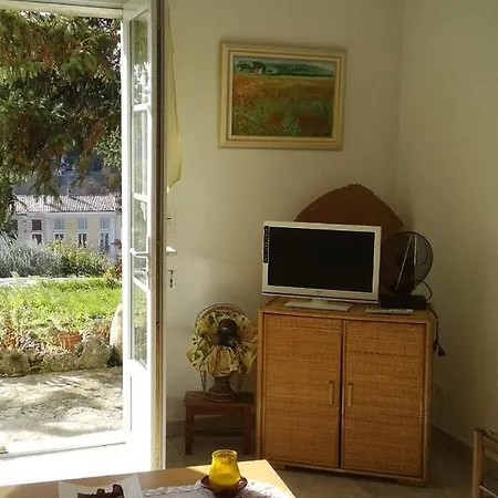 Dans Un Cadre Agreable Holiday home Salernes